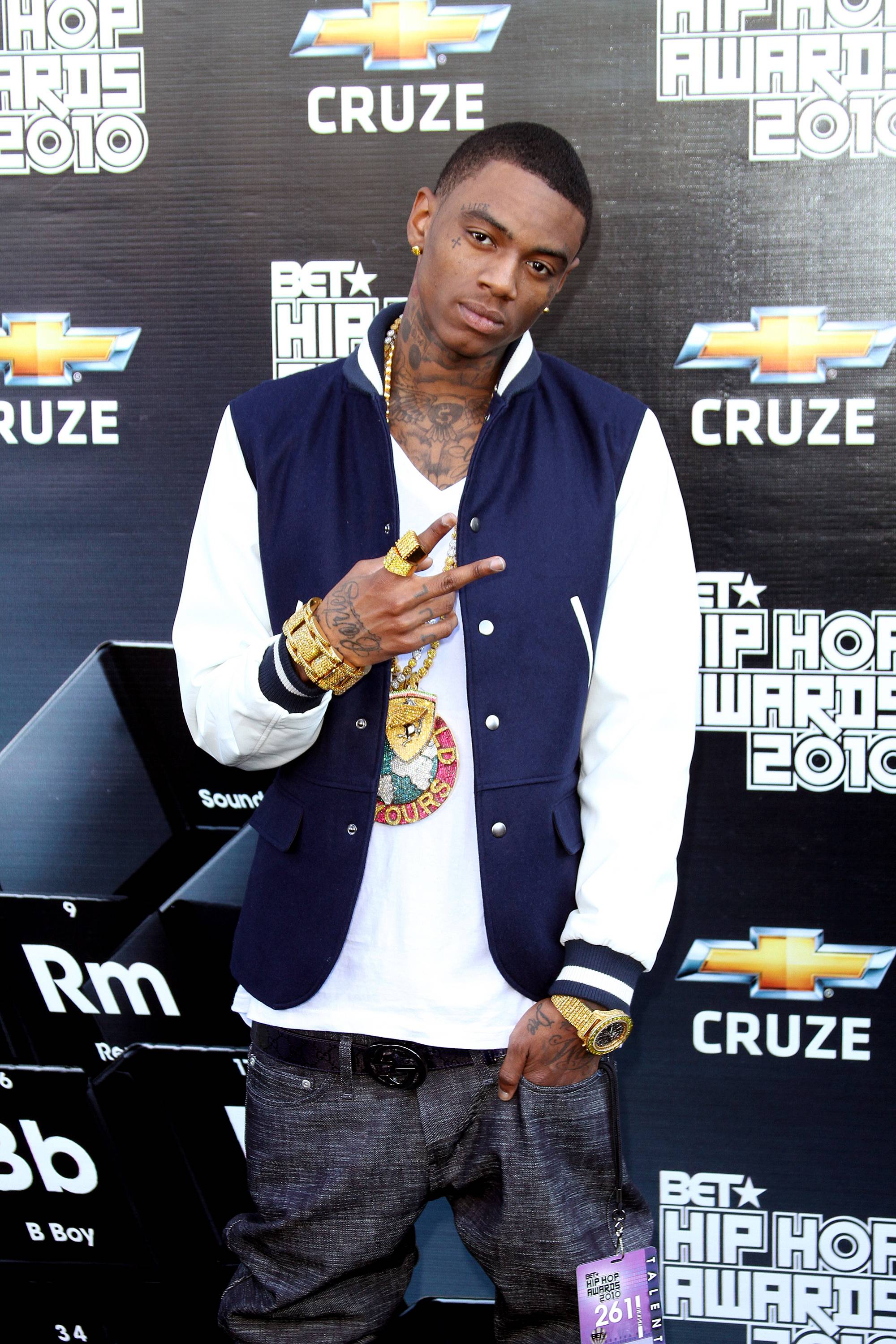 12. He Takes Photos and Does Interviews On Red Carpets\r - We've never hit a red carpet where Soulja Boy didn't give us the time. The rapper always stops for a flick or even an interview for BET.com. Here he is at the BET Hip Hop Awards 2010 at Boisfeuillet Jones Atlanta Civic Center on October 2, 2010, in Atlanta, Georgia.\r(Photo: Taylor Hill/Getty Images)