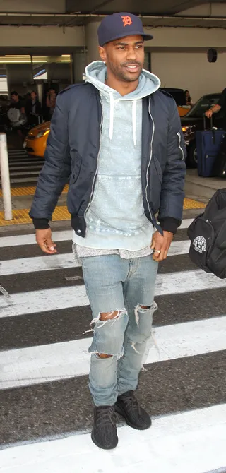 Stay Fly - Big Sean arrives at Los Angeles International Airport (LAX) rocking a pair of Yeezy Boosts.(Photo: WENN.com)