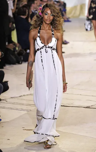 Diane Von Furstenberg&nbsp; - This white-and-gold Grecian goddess gown is an utter delight. All you need is a bottle of champagne and Bey and Jay's yacht.&nbsp;(Photo: JP Yim/Getty Images)