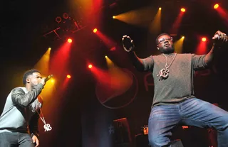 We Been Drankin' - T-Pain and Courtney James get the crowd turnt during Pepsi MBA Live at Hard Rock Live in Orlando. (Photo: Gerardo Mora/Getty Images for Pepsi)