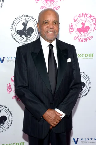 671812745DF00109_2016_Carou