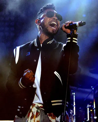 /content/dam/betcom/images/2013/08/Music-08-01-08-15/080213-musicnews-miguel-performs.jpg