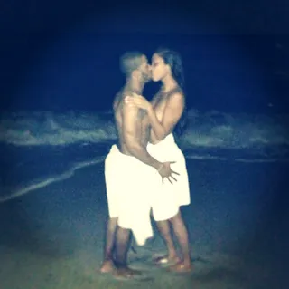 Omarion @1omarion - Omarion's Instagram page got a little X-rated when the singer posted this sexy pic of him and his girlfriend late night skinny-dipping on a beach.(Photo: Instagram via Omarion)