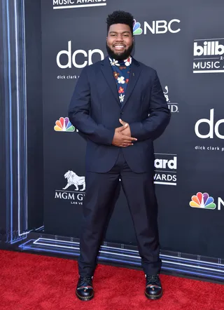 Drake In&nbsp;Brioni - Drake broke records during the 2019 Billboard Music Awards wearing a Brioni silk suit.(Photo: BRIDGET BENNETT/AFP/Getty Images)