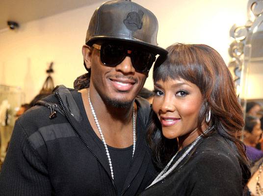 Omar “Slim” White & Vivica A. Fox - Vivica A. Fox has finally found love again, and it’s with 27-year-old club promoter Omar “Slim” White. White proposed to the 46-year-old Fox over the holidays after spending more than a year dating. Less than two years ago, Fox was quoted as saying, “I haven’t found a man that I want to answer to.” It appears Slim is that man.