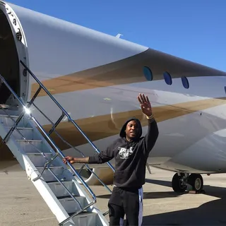 Meek Mill for President - Meek sends a beauty pageant wave to the haters as he climbs onto a private jet.&nbsp;(Photo: Meek Mill via Instagram)