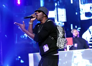 Adding Some Depth - Young Dro treats his rehearsal like the real thing. Talk about a true professional.&nbsp;(Photo: Bennett Raglin/Getty Images)