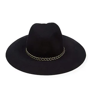 Floppy Hat ($18.90) - No shade this holiday season unless it’s a big brim floppy. This is a chic statement-piece that can be worn all year long.&nbsp;(Photo: Forever 21)