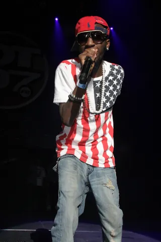 Just Blaze - Ricky Blaze jumps on stage to perform his signature "You and I."&nbsp;&nbsp;(Photo: Walik Goshorn/BET Digital)