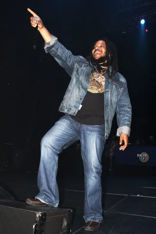 The Buffalo Soldier Lives On - Stephen Marley arrived on stage to much fanfare. The highlight of his performance: performing his father's hit "Buffalo Soldier" as a tribute.&nbsp;(Photo: Walik Goshorn/BET Digital)
