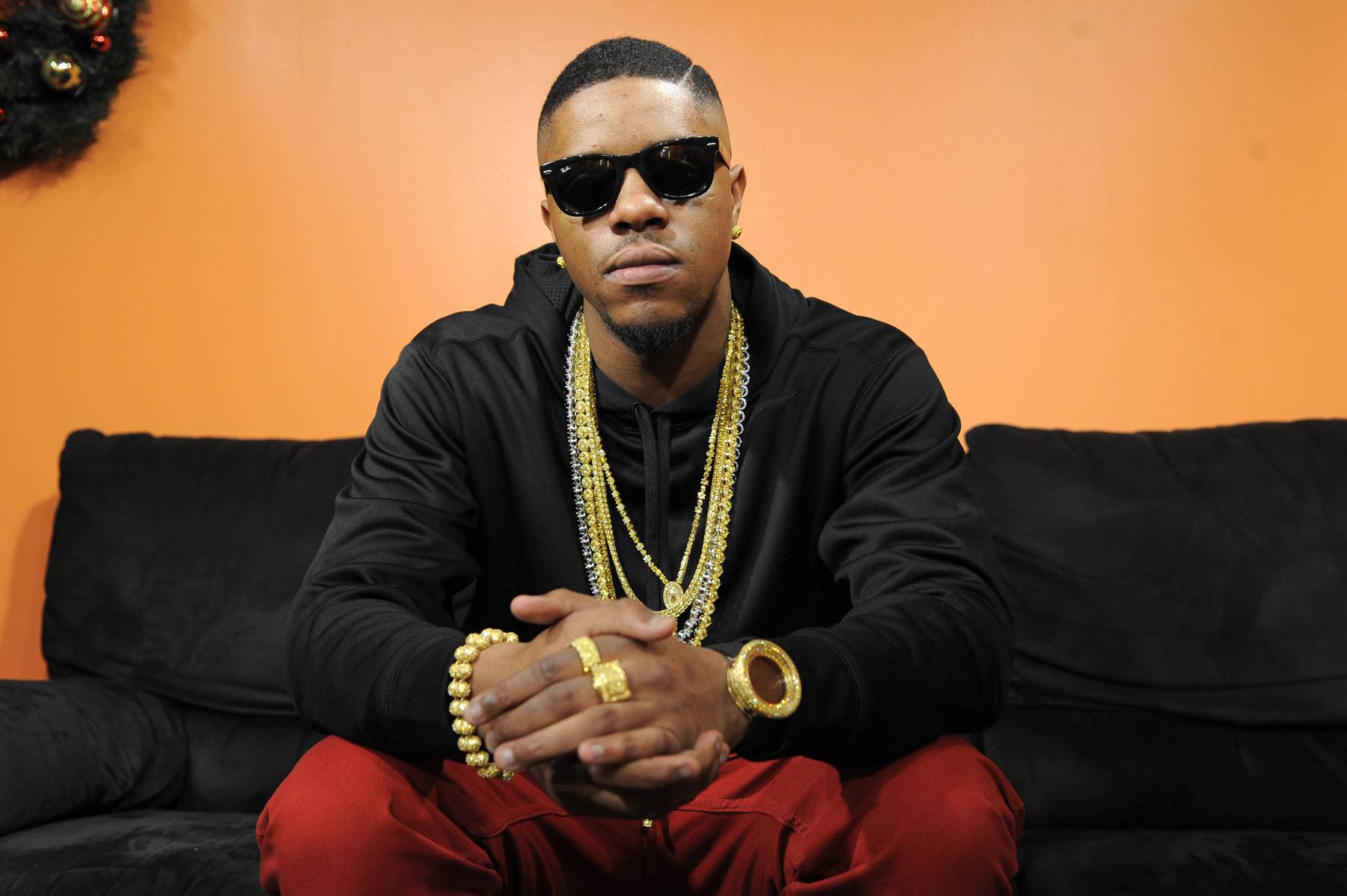 Cool Bro - Dorrough in the green room at 106 &amp; Park, December 26, 2011. (Photo: John Ricard/BET).