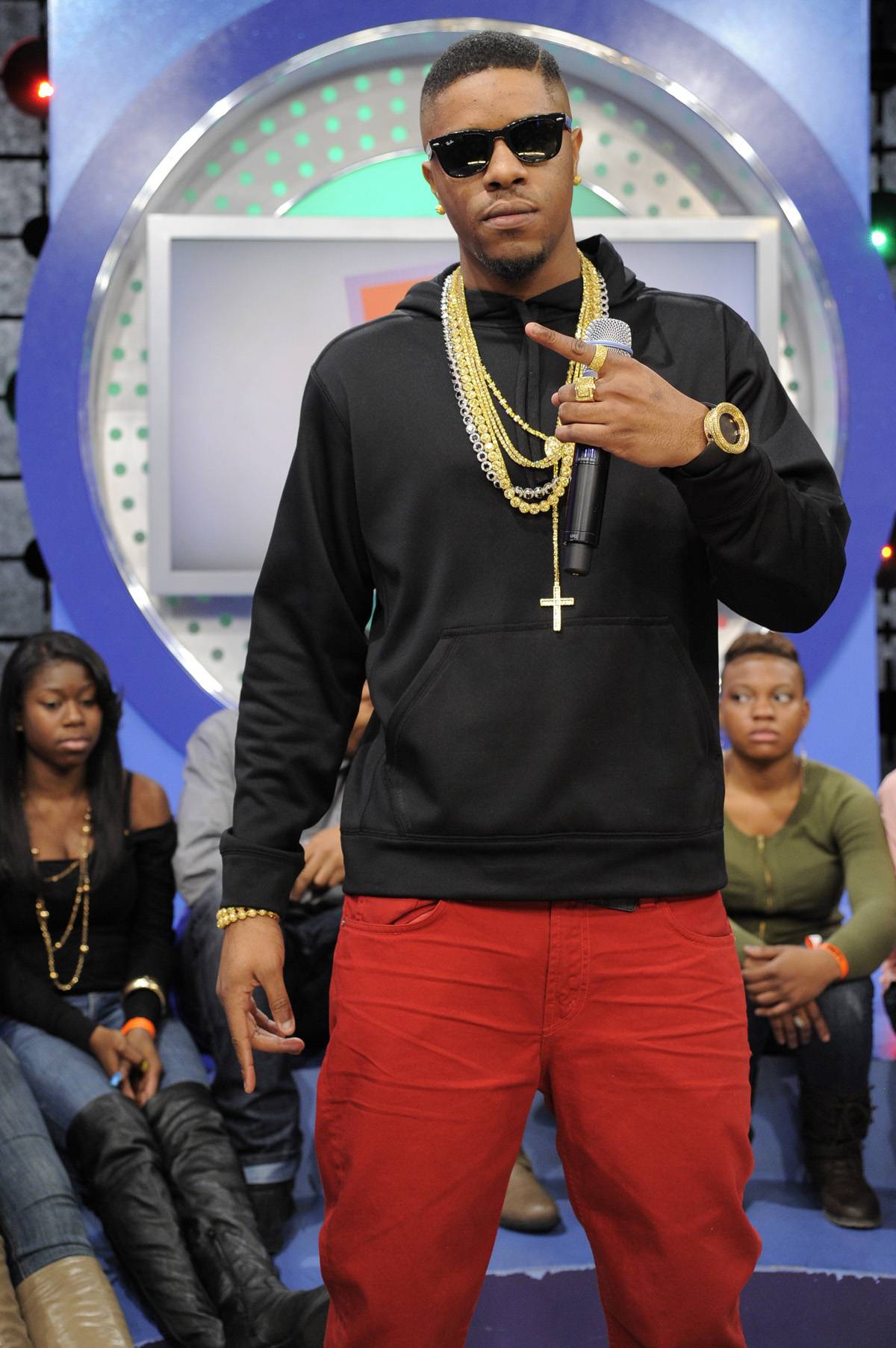 Peace and Love - Dorrough in the green room at 106 &amp; Park, December 26, 2011. (Photo: John Ricard/BET)