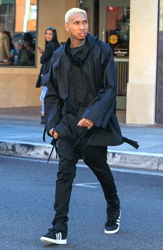 Walking Away From the Drama - Tyga was spotted leaving a doctor's office moments after girlfriend Kylie Jenner in Los Angeles.(Photo: Bauer-Griffin/Bauergriffin.com)