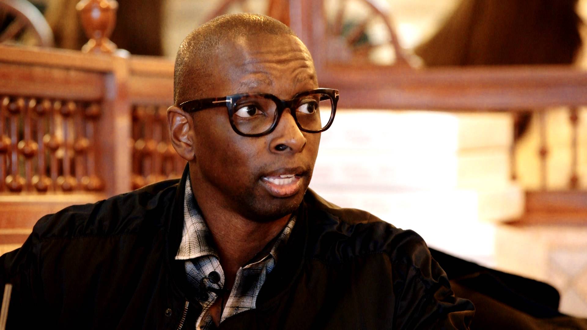 Meet the Man That Airs Celebs' Dirty Laundry