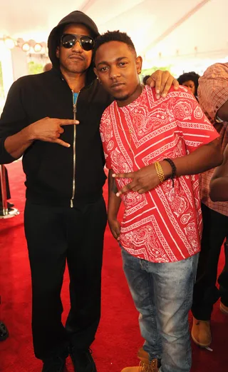 Real Recognize Real - Hip Hop Award 2013 — That moment a vet in the game (Q-Tip) posed for a pic with rap's rising star (Kendrick). Only at the Hip Hop Awards.(Photo: Chris McKay/Getty Images for BET)