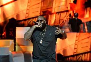 BOSS Rick Ross - Ricky Rozay brought his brand of boss-ness even to rehearsal! The larger-than-life rapper rocked "Hold Me Back."&nbsp;(Photo: Chris McKay/Getty Images for BET)