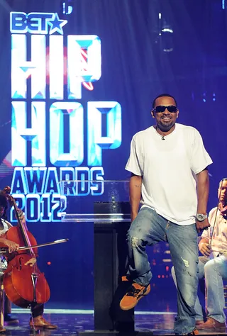 Swag So Bright He Needs Shades - Only Mike Epps could pull of wearing shades with no sun. Don't try to trend unless you have as much swag as him.&nbsp;(Photo: Chris McKay/Getty Images for BET)