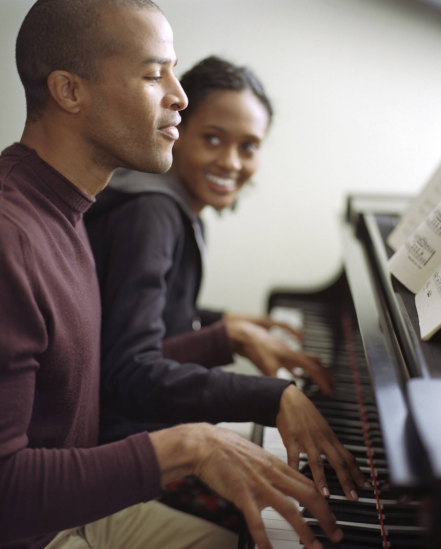 6 Signs You've Found the One - There are few times in life where you honestly believe that you've found the person that you can spend your life with. Here are the signs.  6. You're In SyncLike five-part harmony, you two just mesh well together — such a wonderful feeling.&nbsp;(Photo: Simon Watson/Getty Images)