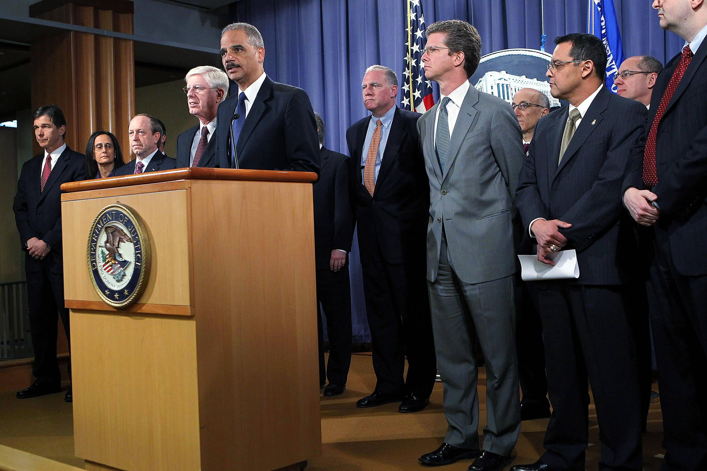 Landmark Foreclosure Fraud Settlement Announced - Federal and state officials announced Thursday a $26 billion settlement with five major banks over fraudulent foreclosure practices, such as submitting falsely notarized court documents and robo-signing foreclosure documents. At least $10 billion will be used to help borrowers reduce their loan balances.(Photo: Alex Wong/Getty Images)