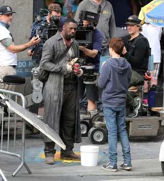 Idris Elba - Idris Elba showed off a smoldering gaze while filming The Dark Tower on location in Downtown Los Angeles. (Photo: Miguel Aguilar, PacificCoastNews)
