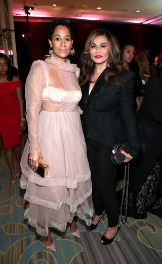 700007125QS00045_Essence_Bl