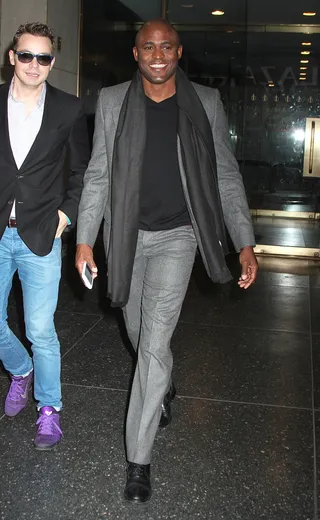 Showtime - Entertainer Wayne Brady was spotted rocking all gray as he left the Today Show at Rockefeller Center in New York.(Photo: Fortunata / Splash News)