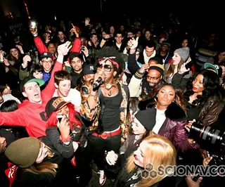 Trinidad James @trinidadjamesgg - Trinidad James sets the tone for his tour. Looks like the crowd is jumping to his hit "All Gold Everything." (Photo: instagram/trinidadjamesgg)