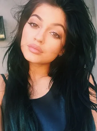 101714-fashion-beauty-instagrams-kylie-jenner.jpg