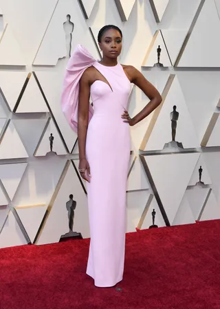 Kiki Layne in&nbsp;Atelier Versace - (Photo: Mark Ralston/AFP/Getty Images)&nbsp;