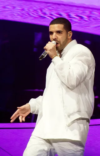 All of the Lights - Drake performs at the &quot;Would You Like A Tour?&quot; concert at Prudential Center in Newark, New Jersey. (Photo: Dave Kotinsky/Getty Images)