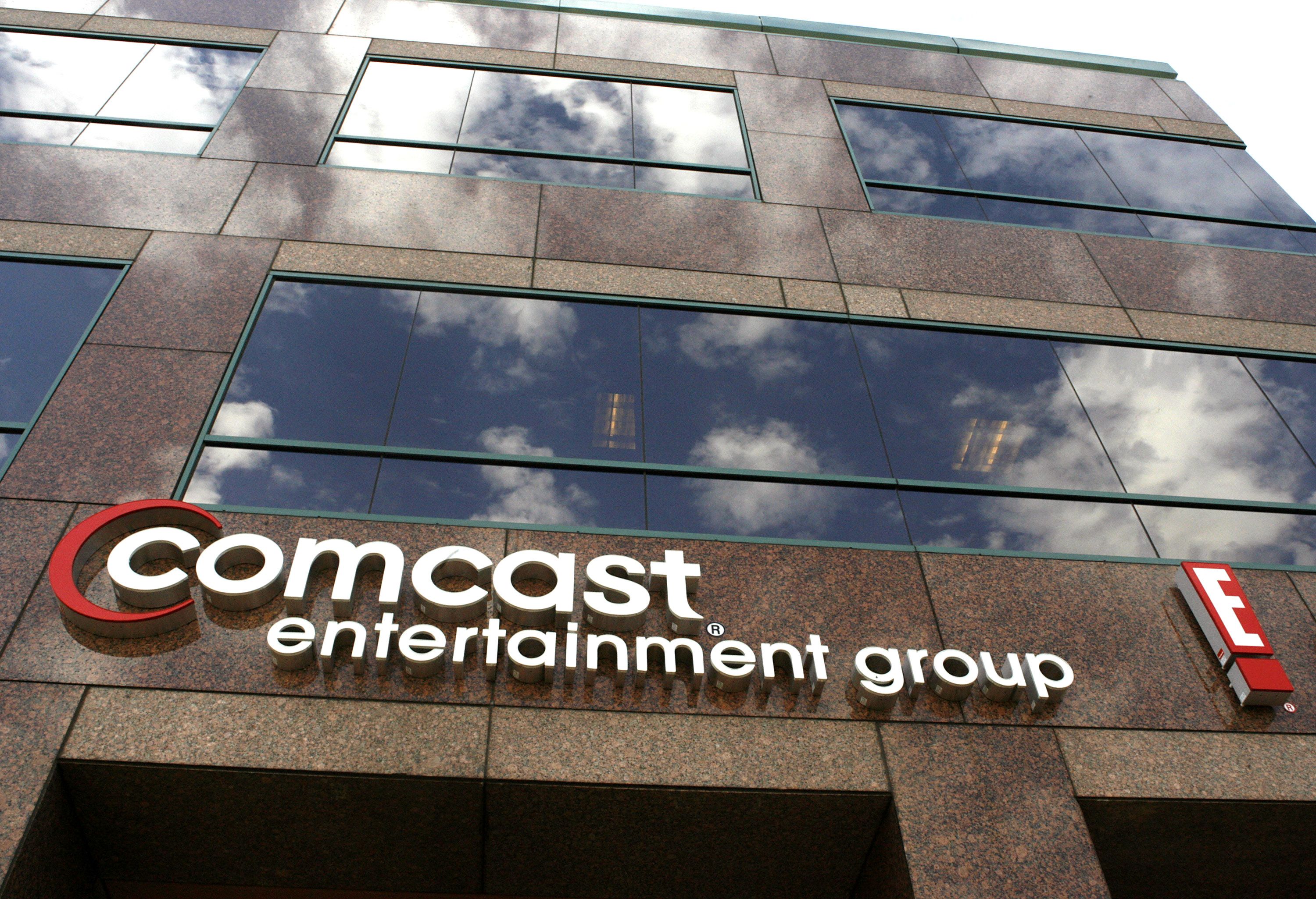 Comcast Tangled in Discrimination Suit - In November 2011, several Black employees of Comcast on Chicago’s South Side said they were required to install roach-infested and broken cable TV equipment in the homes of the predominately Black customers who lived in the area, allegedly because managers told them the customers were less likely to pay their bills and would be "evicted in a few months.” &nbsp;&nbsp;(Photo: Fred Prouser/Reuters)