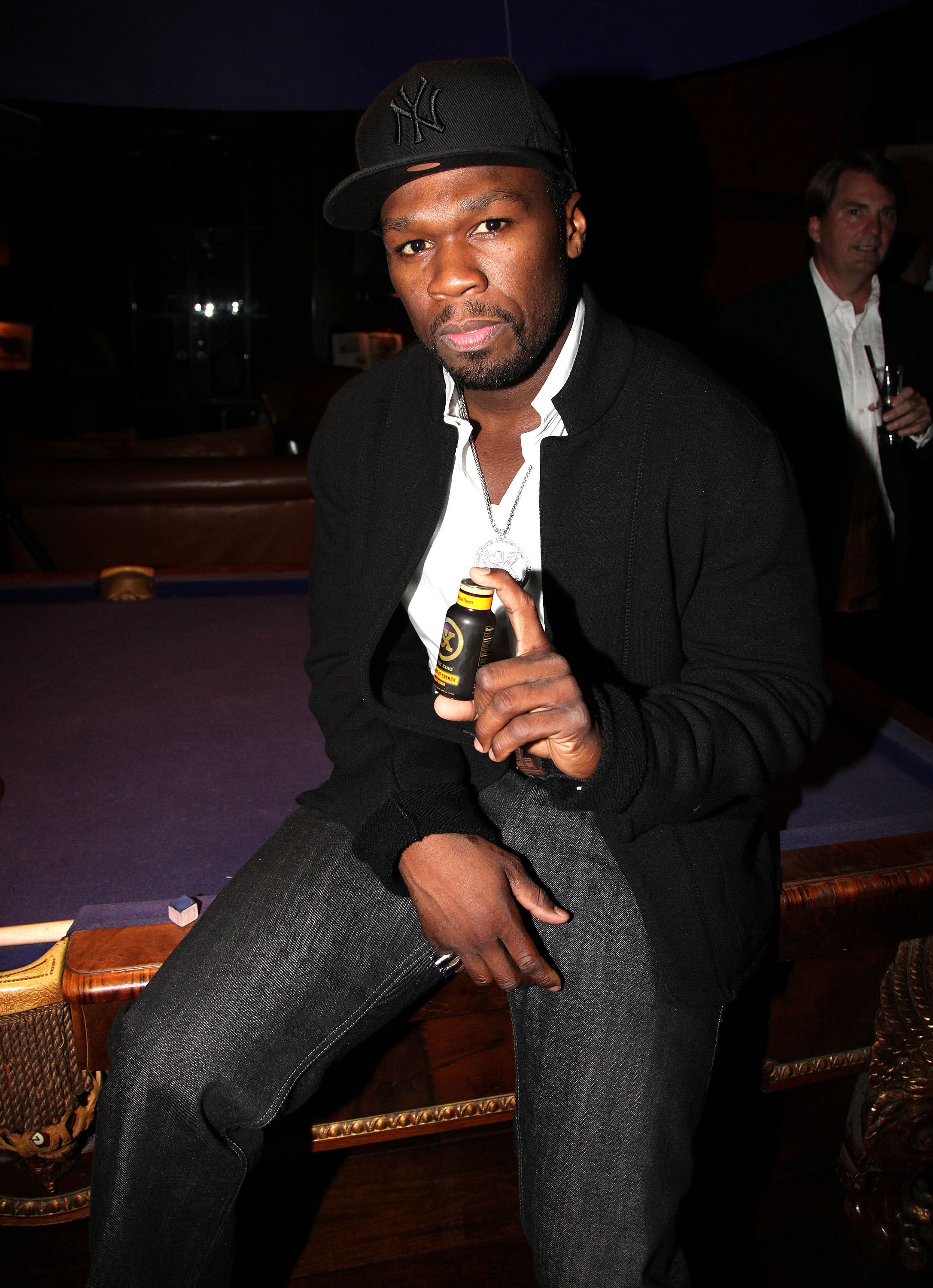 50 Cent (@50cent)&nbsp; - TWEET: "I'm in detroit now going to EM crib to see what's up with him."50 Cent pays a visit to an old friend.(Photo: Johnny Nunez/WireImage)