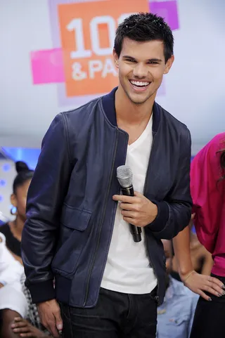 Taylor Lautner - Taylor Lautner has a blast at BET's 106 &amp; Park. (Photo: John Ricard / BET)