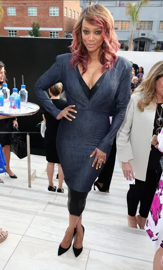 Super Smize Me - Tyra Banks attends the 24th annual Women in Entertainment Breakfast hosted by The Hollywood Reporter at Milk Studios in Los Angeles.(Photo: Joe Scarnici/Getty Images for Fiji Water)