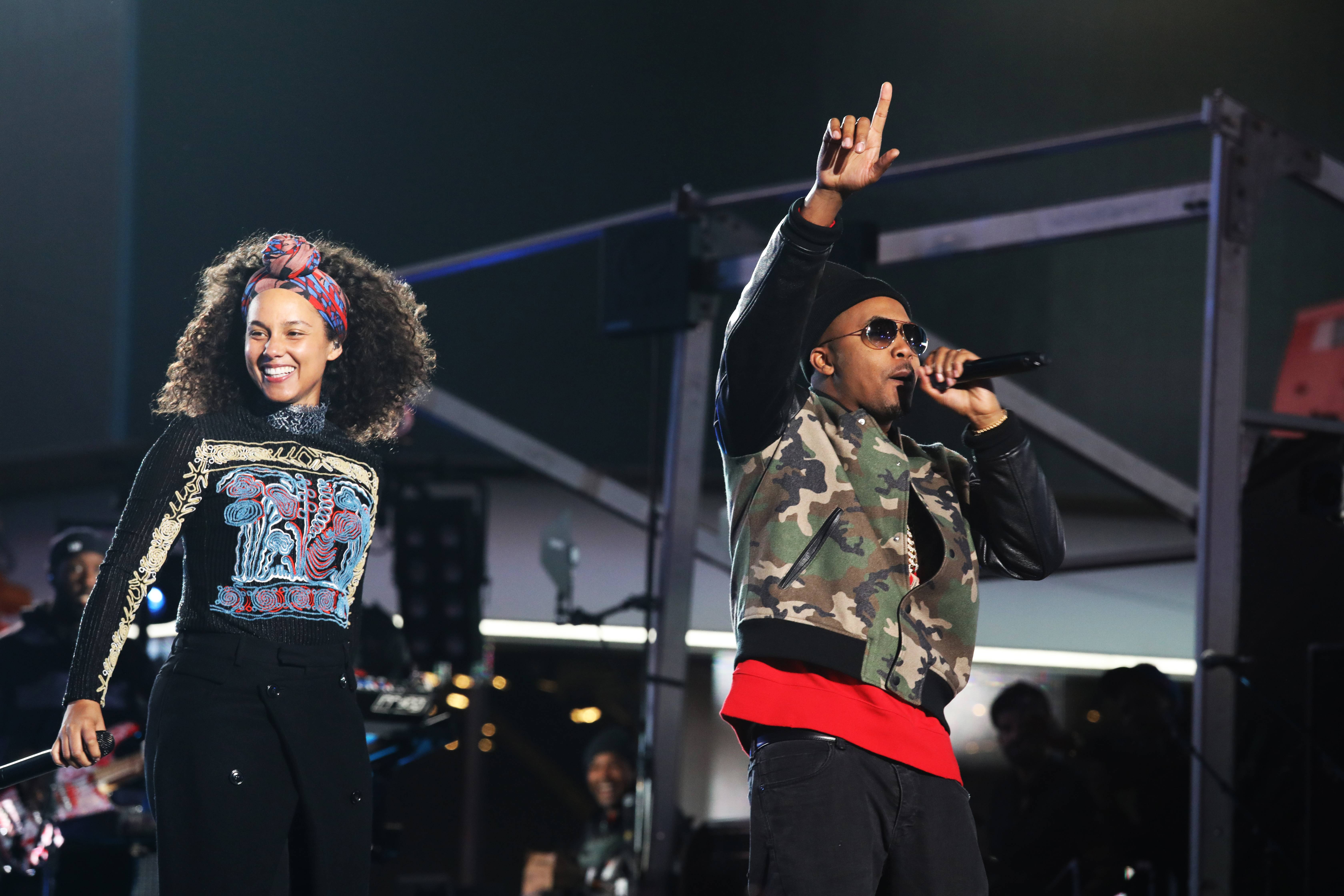 Alicia Keys perform hit song 'One Love' featuring Nas live for Alicia Keys 'Here' in Times Square concert