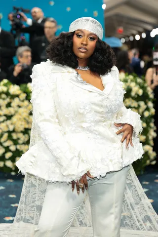 Jazmine Sullivan.jpg