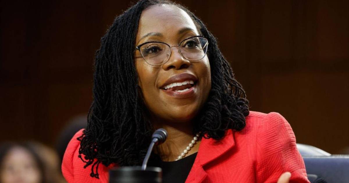 Black Twitter Disturbed By Jeopardy Contestants Who Have No Clue Who Black Twitter Disturbed By Jeopardy Contestants Who Have No Clue Who