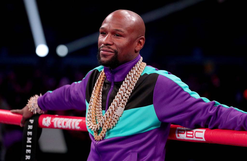 ARLINGTON, TEXAS - MARCH 16: Floyd Mayweather Jr. stands in the ring before Errol Spence Jr takes on Mikey Garcia in an IBF World Welterweight Championship bout at AT&T Stadium on March 16, 2019 in Arlington, Texas. (Photo by Tom Pennington/Getty Images)