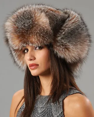 Statement Style - Who doesn’t want to get snapped by the street style paps while hanging out around Lincoln Center during NYFW? No one! This fox fur topper by FRR Canada will definitely get you noticed (and photographed). Trust us.  (Photo: FRR Canada)