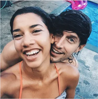Hannah Bronfman @hannahbronfman - The entrepreneur is all smiles hanging out poolside with bae.  (Photo: Hannah Bronfram via Instagram)