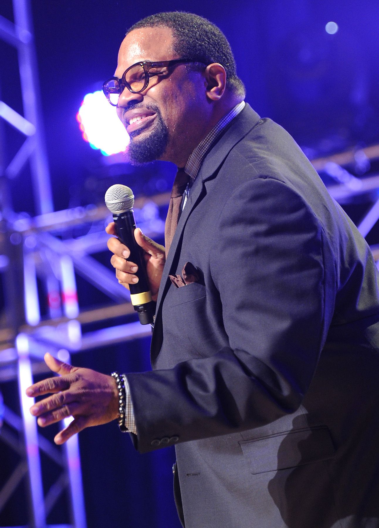Best Gospel/Inspirational Performance: Bishop - Image 17 from And The ...