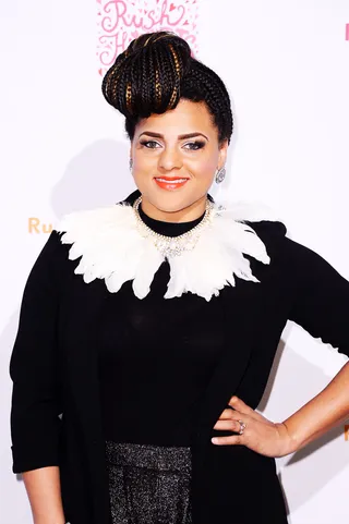 537521833ZD042_Russell_Simm