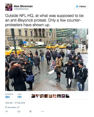 Things started off slow... - (Photo: Alex Silverman via Twitter) &nbsp;