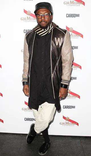 Throwin' Up the W - Will.i.am arrives at Cargo Bar prior to a live performance for fans in Sydney. (Photo: Brendon Thorne/Getty Images)