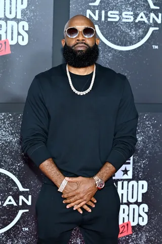 Troy "Smack" Mitchell is giving us thickness goals with his lustrous beard. - (Photo by Derek White/WireImage)