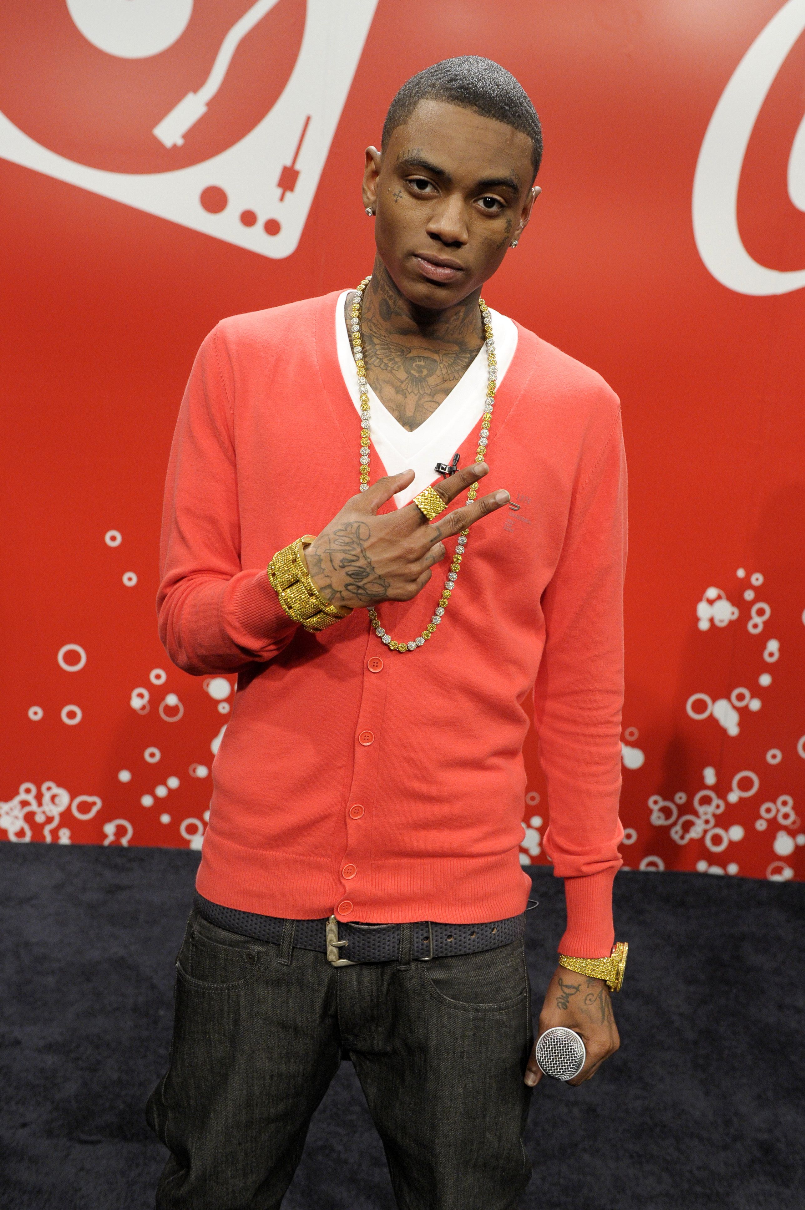 Soulja Boy (@souljaboy) - Soulja Boy makes it easy for his fans to connect with him online.&nbsp;TWEET: "my mac's about to die. got this google TV today tho it let me go on the internet from it! I be on youtube and souljaboyHD.com tho swag...my xbox live gamertag is souljaboytellem."&nbsp;(Photo: John Ricard/Retna Ltd)