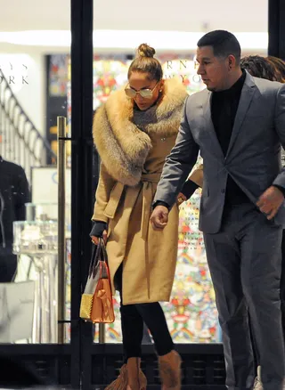 Jennifer Lopez - Jennifer Lopez bundled up in Los Angeles.&nbsp;(Photo: BG005/Bauer-Griffin/GC Images)