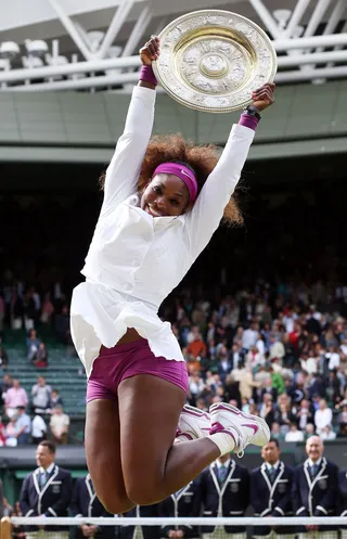 2012 Wimbledon - Can you say five-time Wimbledon champion? Laying it on thick in those record books.&nbsp;(Photo: Julian Finney/Getty Images)