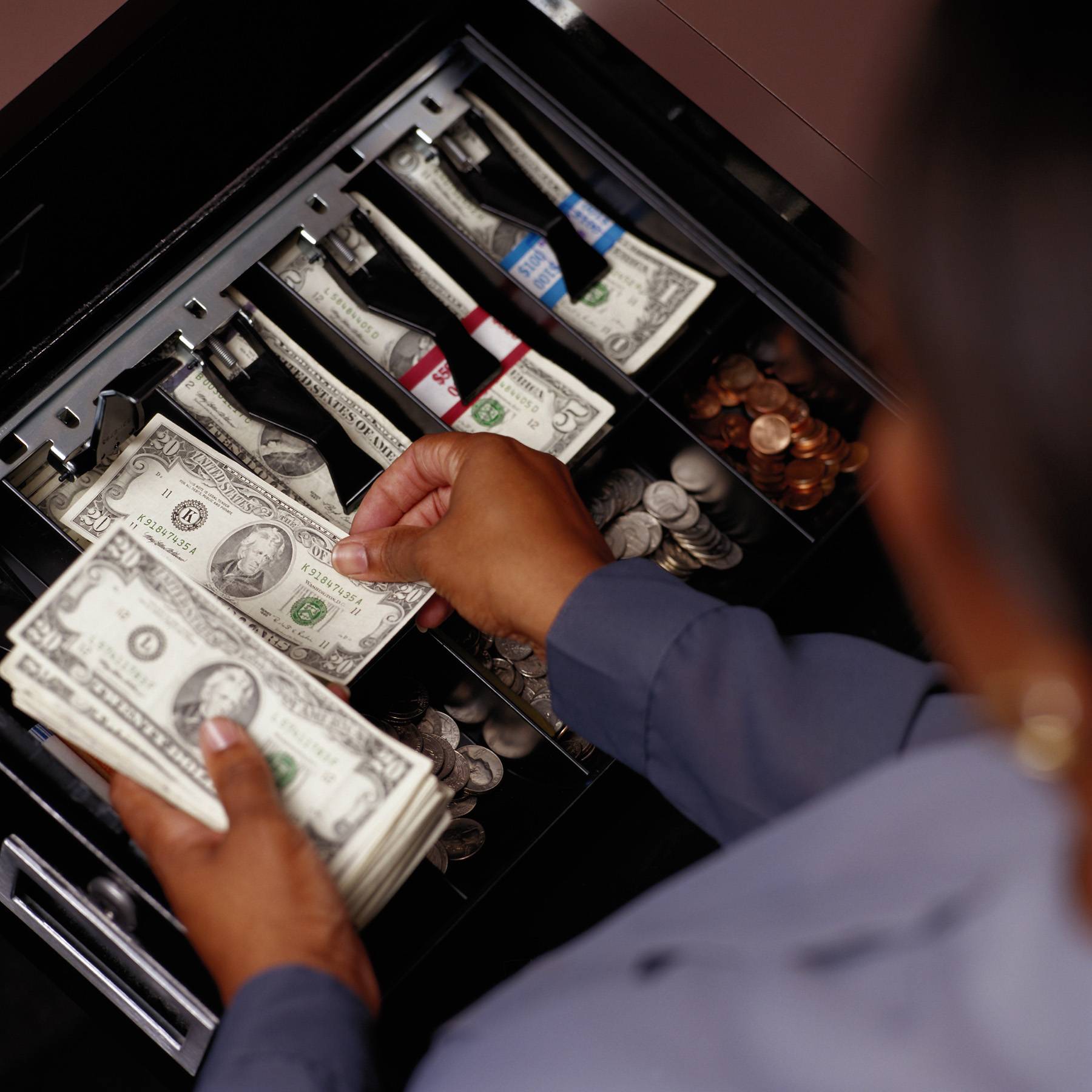 economy, national polls, household spending