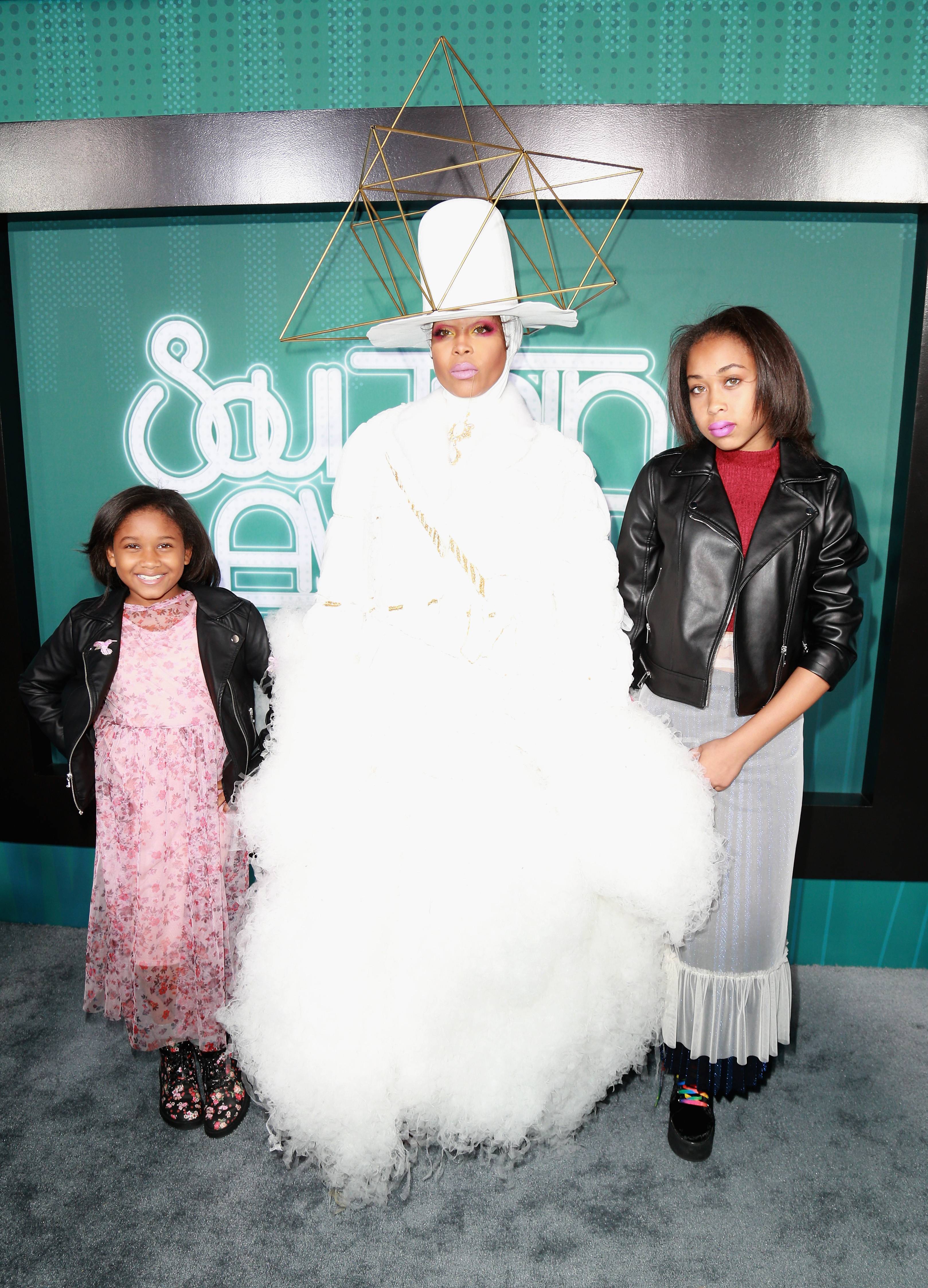 Erykah Badu's Daughter Mars Is Growing Up Before Our Eyes—See The Pre-Teen  Flaunting Her Fabulous New Hair! | News | BET, image size:3237x4496